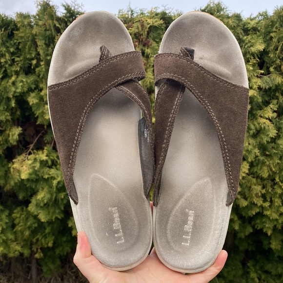 L.L. Bean Women’s Slip On Brown Suede Thong Sandals Size 11M - Picture 4 of 10